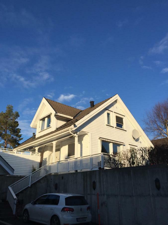 Idyllisk Sorlandshus Holiday home